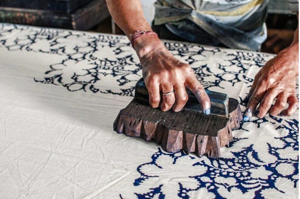 Woodblock printing on fabric - Block printing